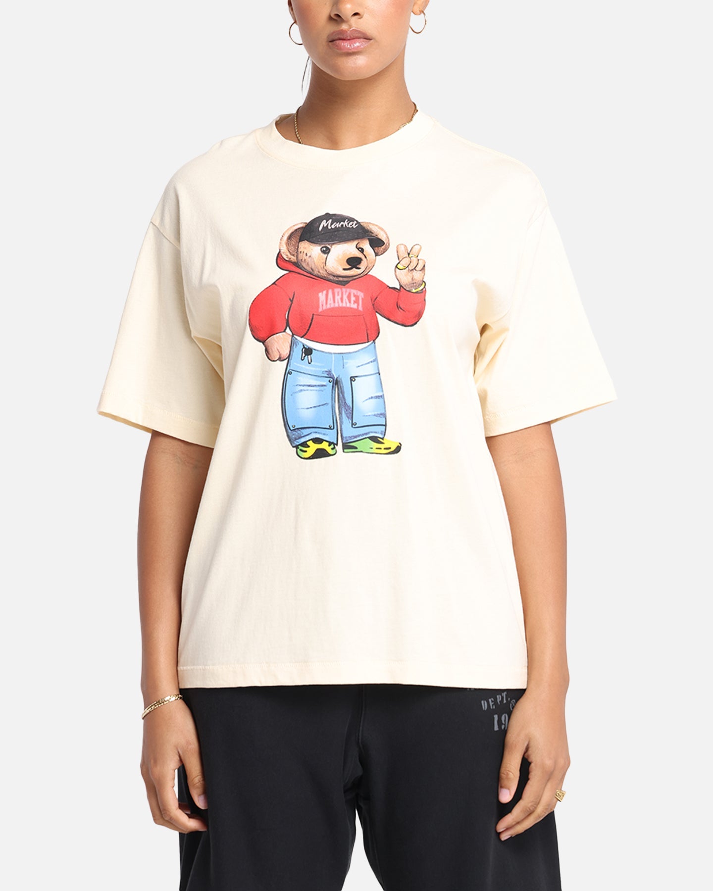 Market Fit Check Bear T-Shirt Cream Style001
