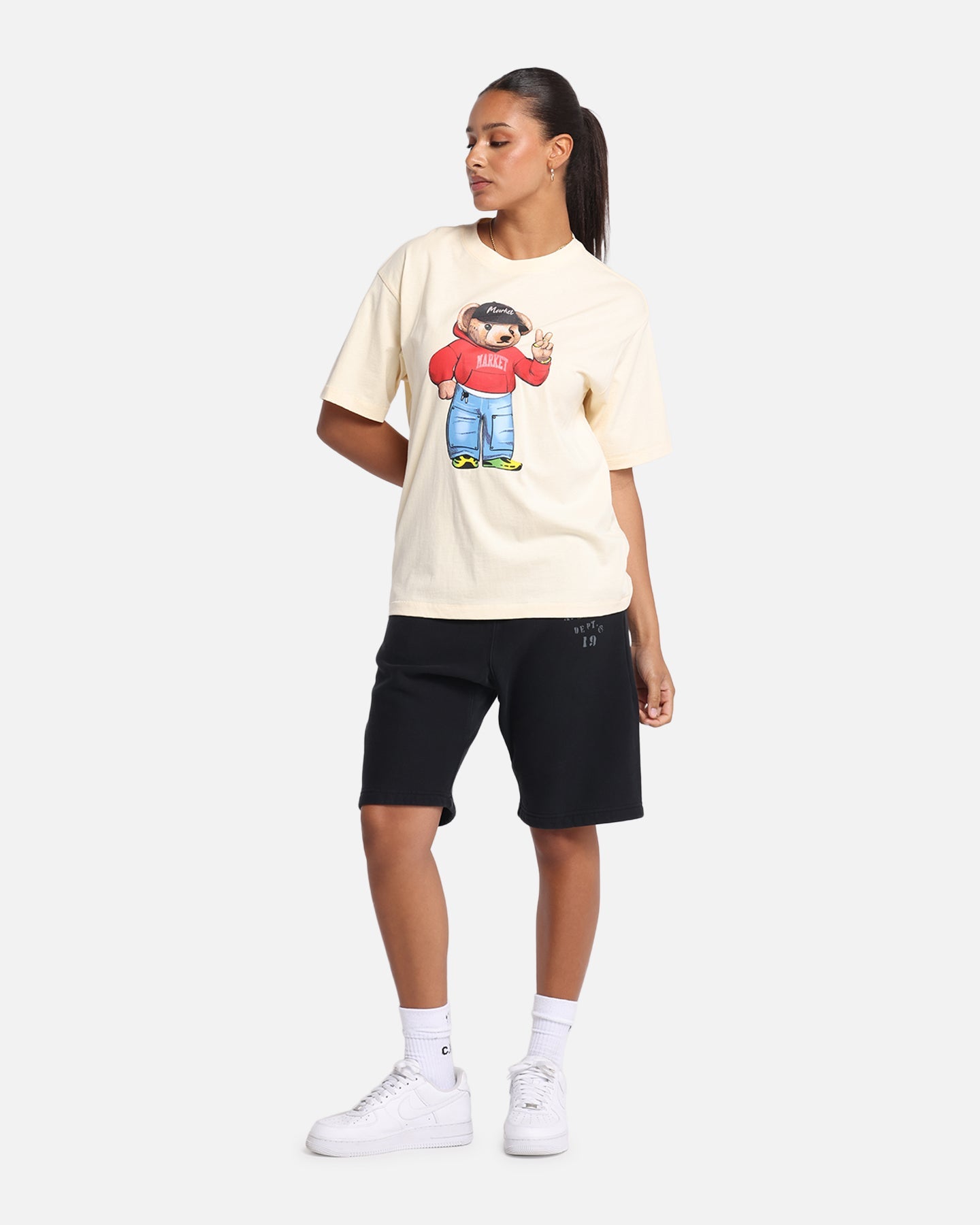 Market Fit Check Bear T-Shirt Cream Style001