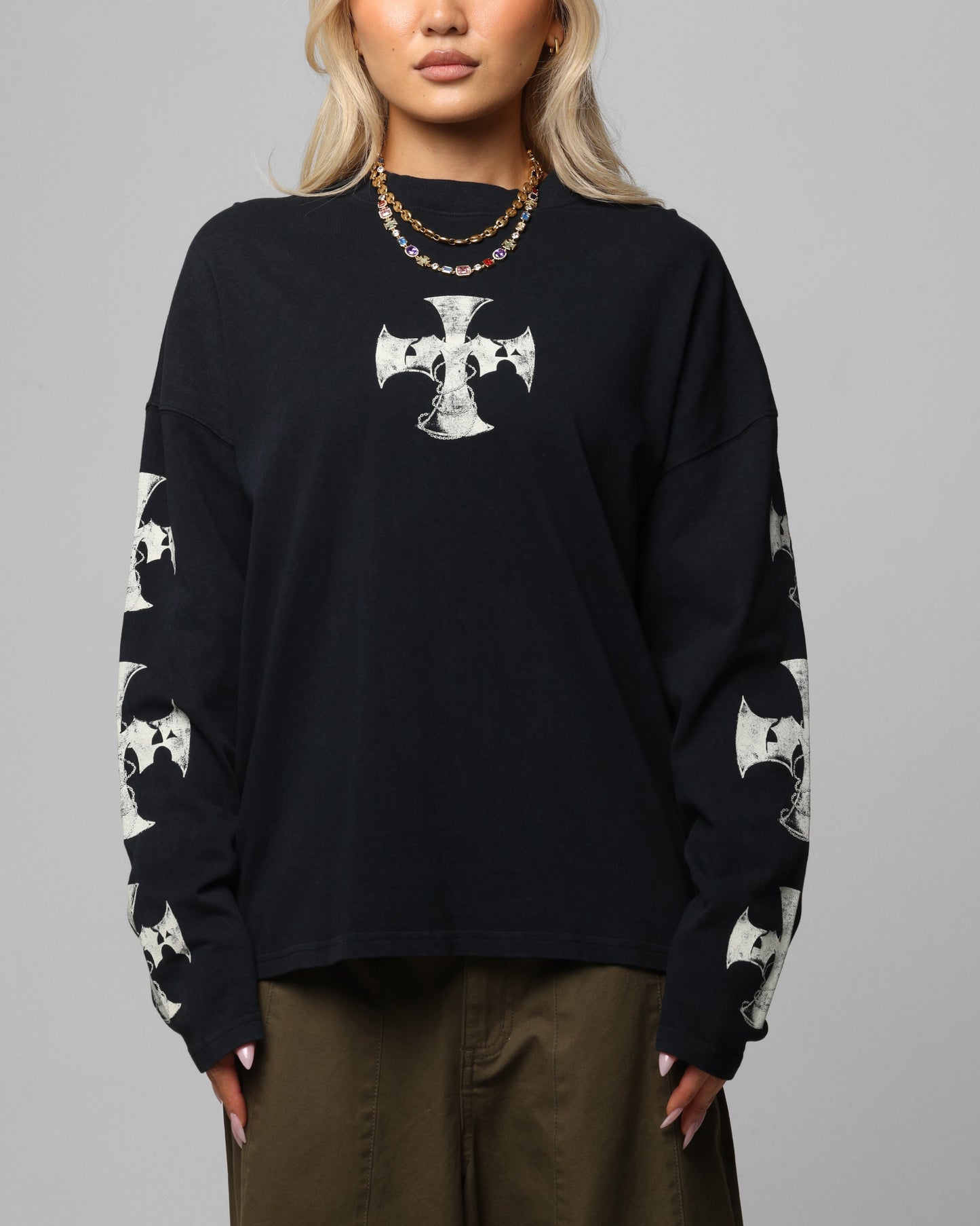 Loiter Cross Long Sleeve T-Shirt Black Acidwash Style001