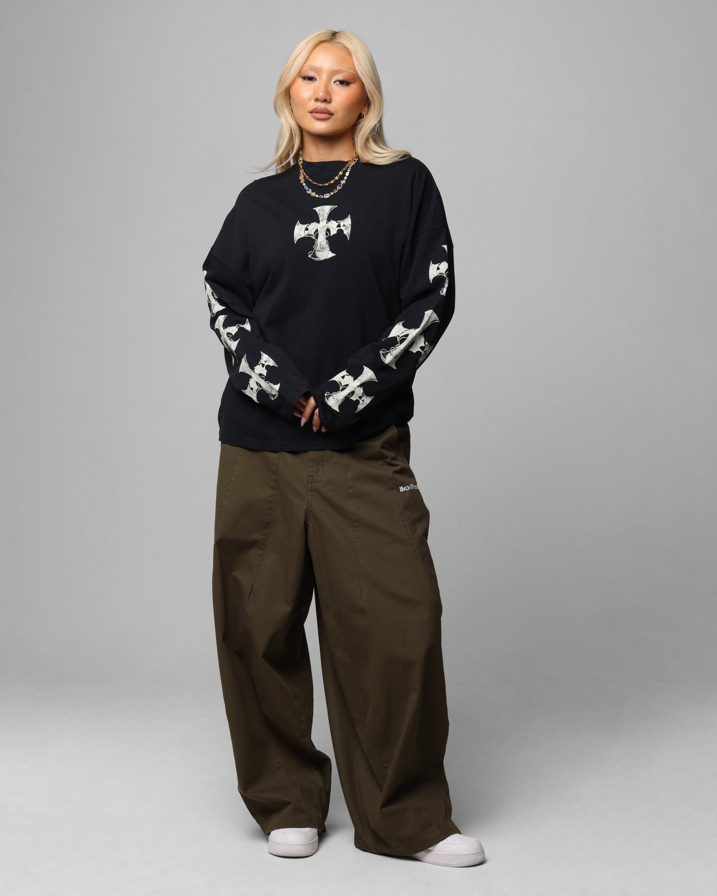 Loiter Cross Long Sleeve T-Shirt Black Acidwash Style001