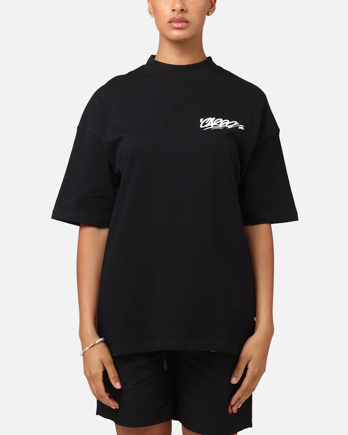 Carre Tag Mock Neck T-Shirt Black Style001
