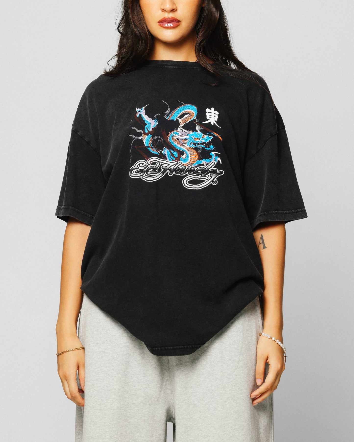 Ed Hardy Dragon Chest T-Shirt Black Acidwash Style001