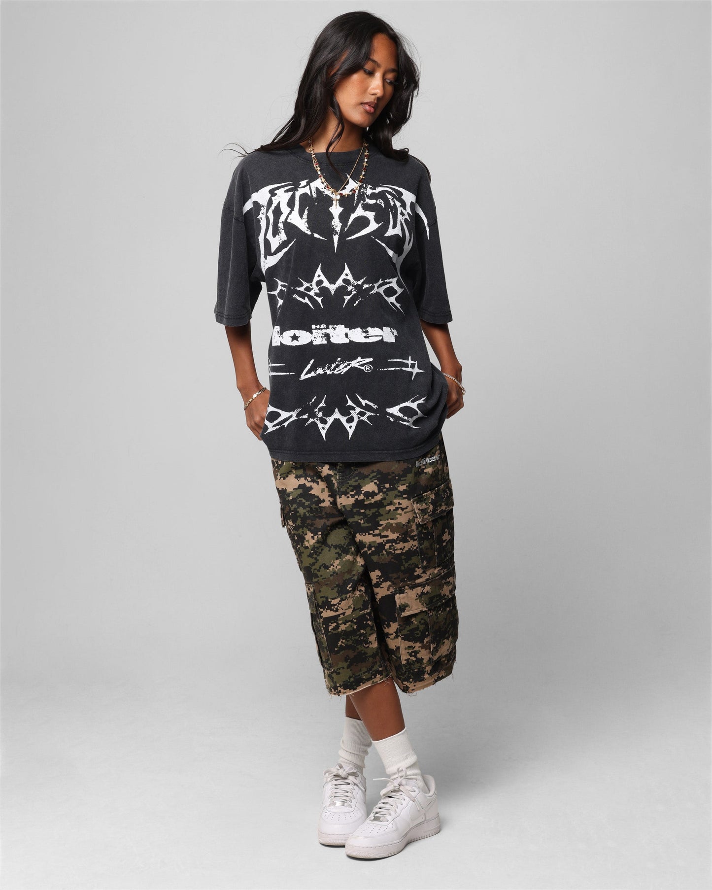 Loiter Metal Stacked Vintage T-Shirt Vintage Black Style001