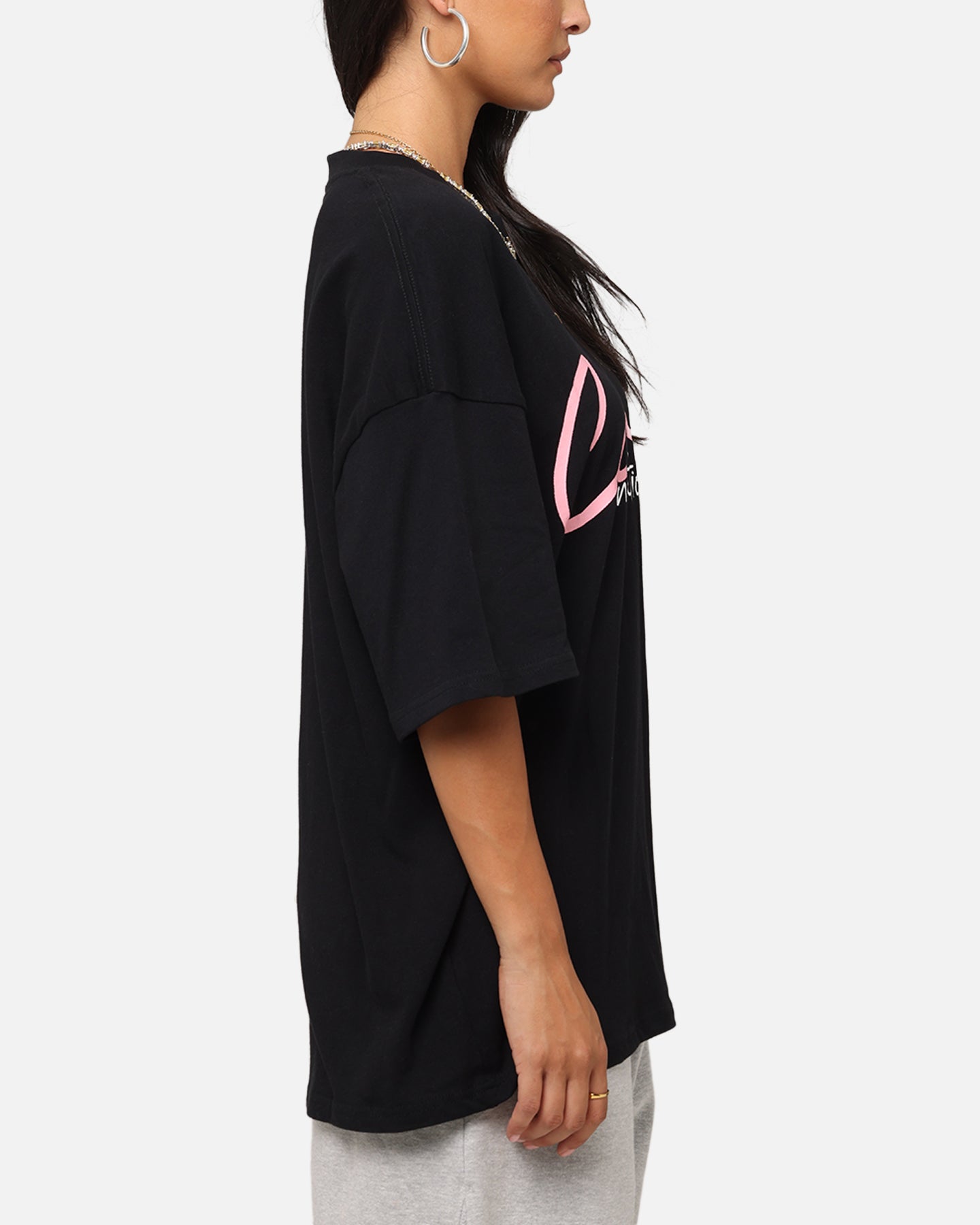 Carre International Script T-Shirt Black Style001