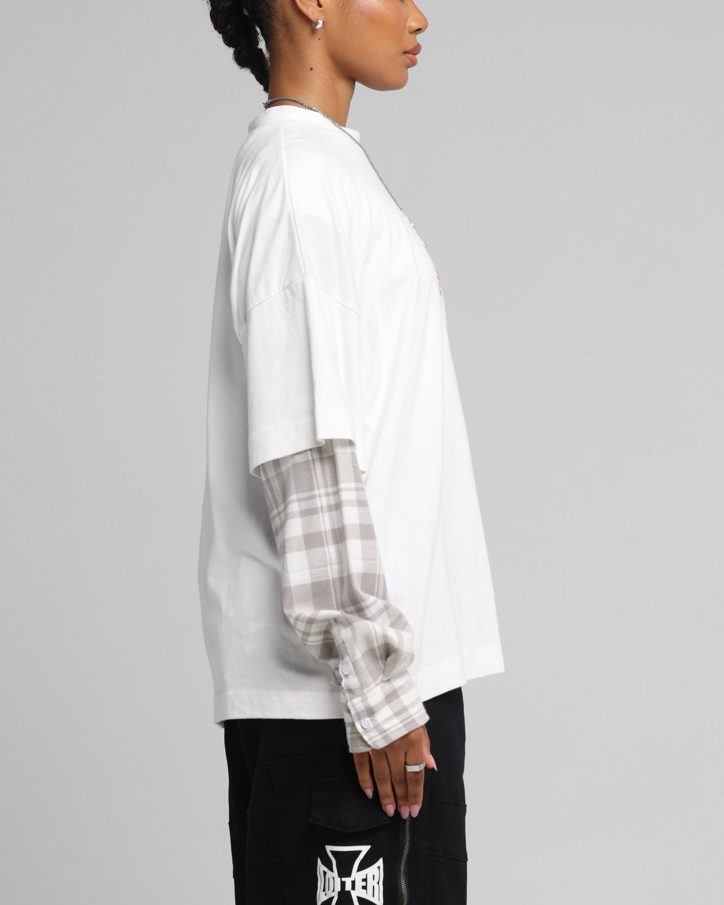 Loiter Layered Flannel T-Shirt Cream Style001