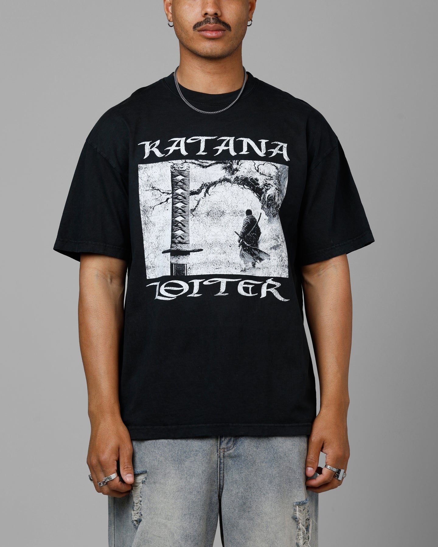 Loiter Katana Vintage T-Shirt Black Acidwash