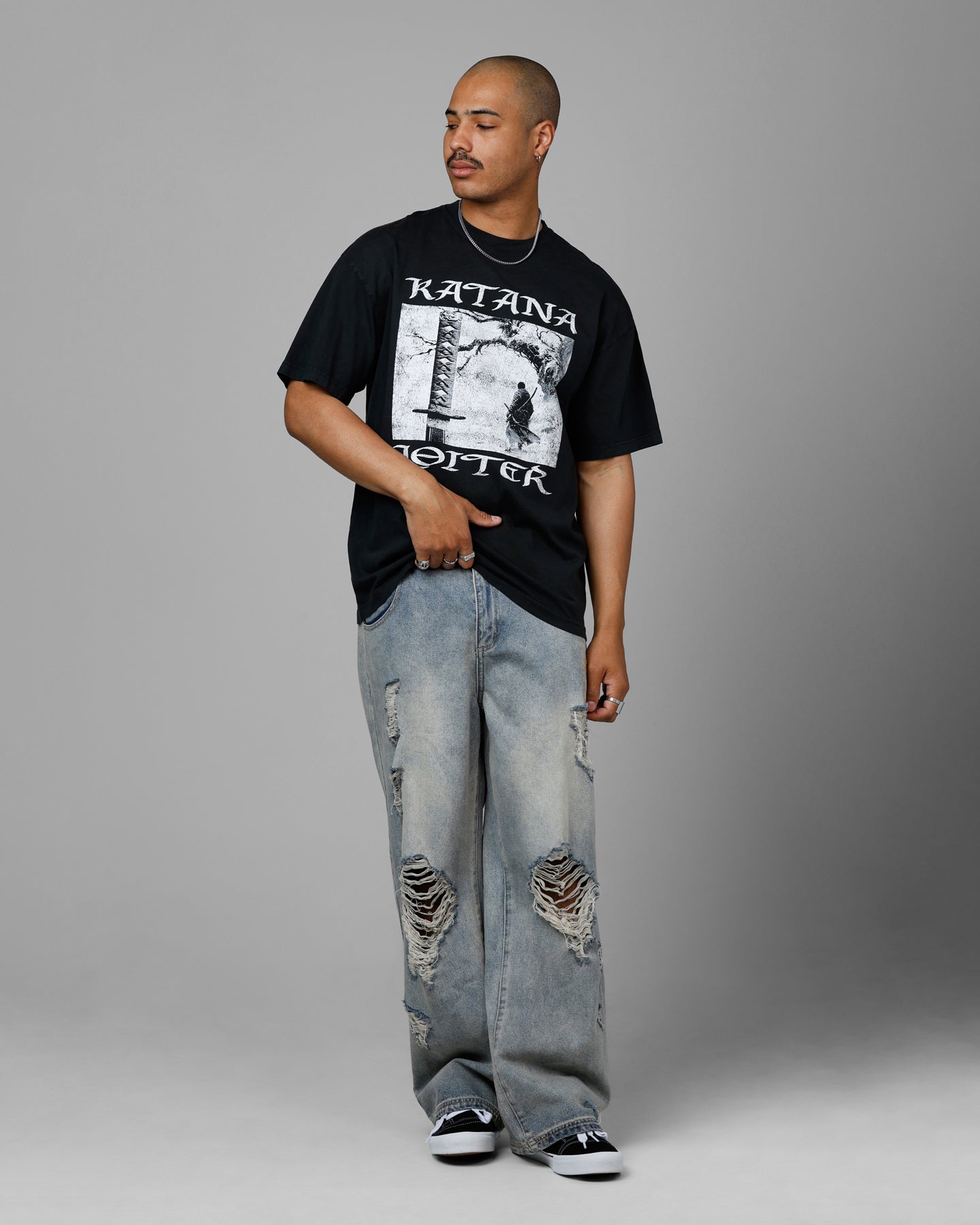 Loiter Katana Vintage T-Shirt Black Acidwash