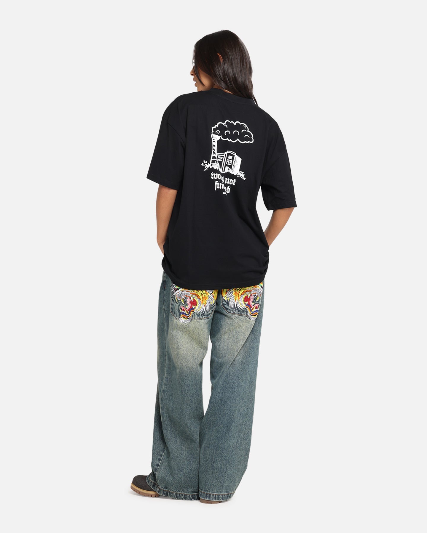 Carre Not Finished T-Shirt Black Style001