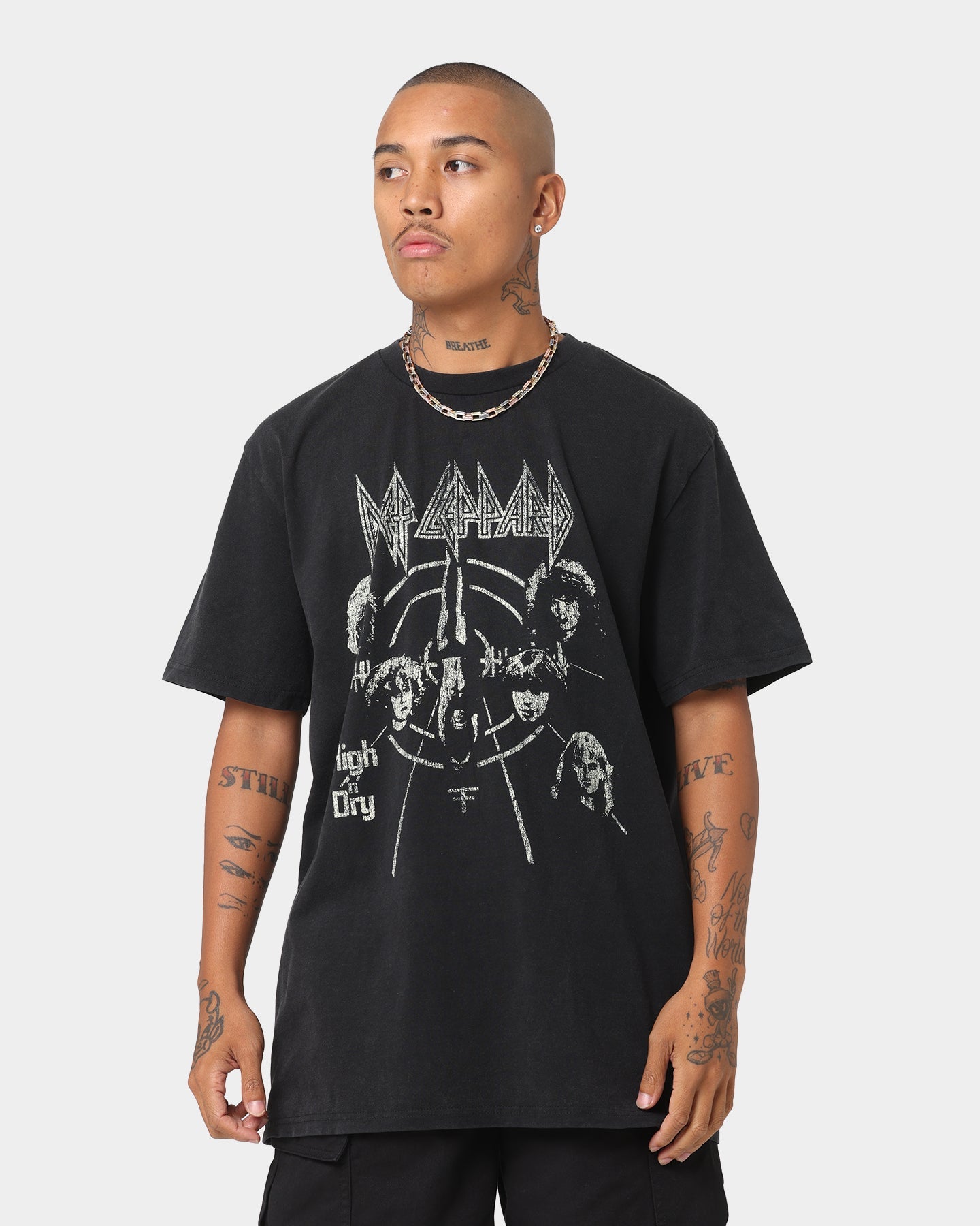Def Leppard High N Dry T-Shirt Black Wash