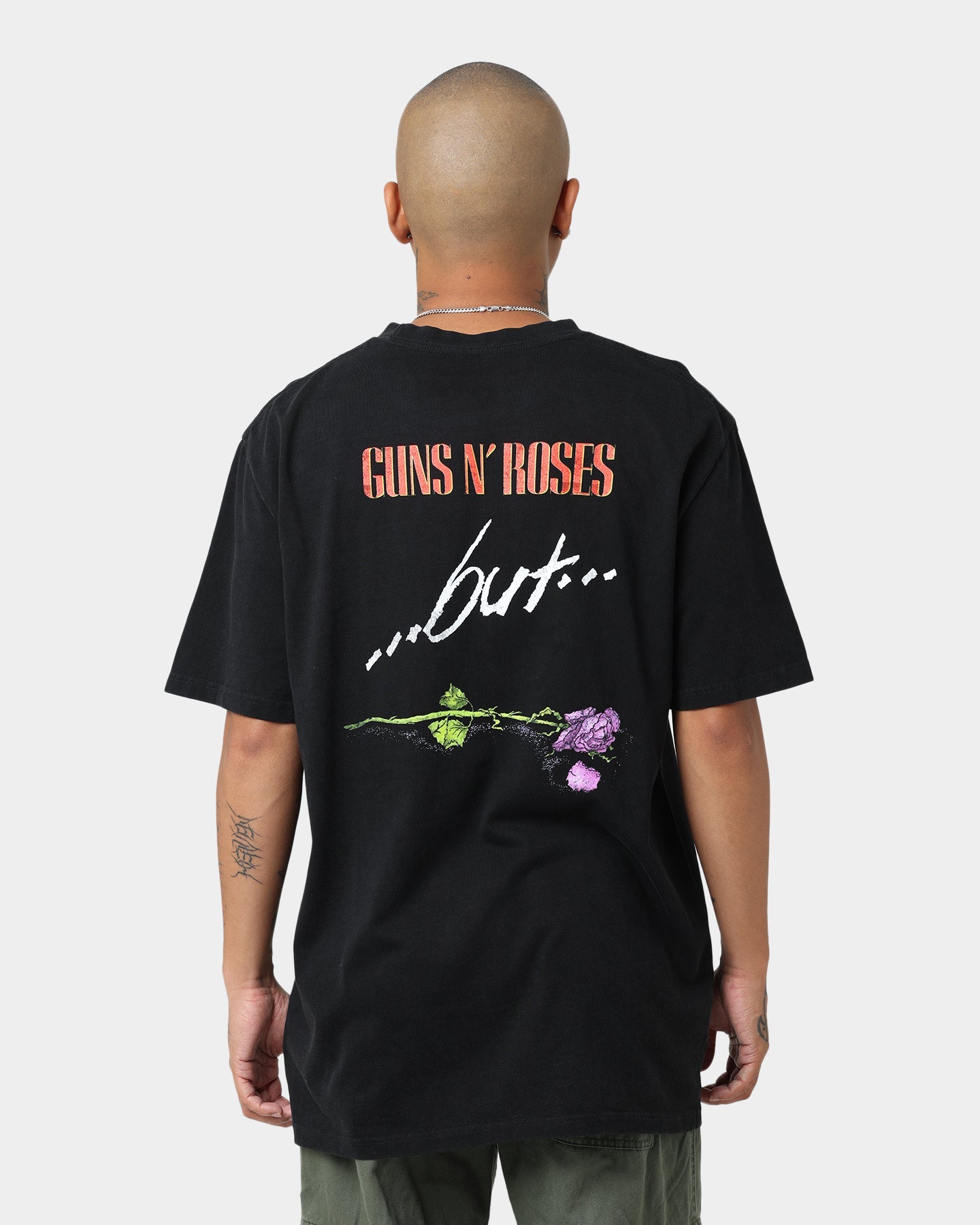 Guns N Roses She Used To Love Me T-Shirt Washed Black