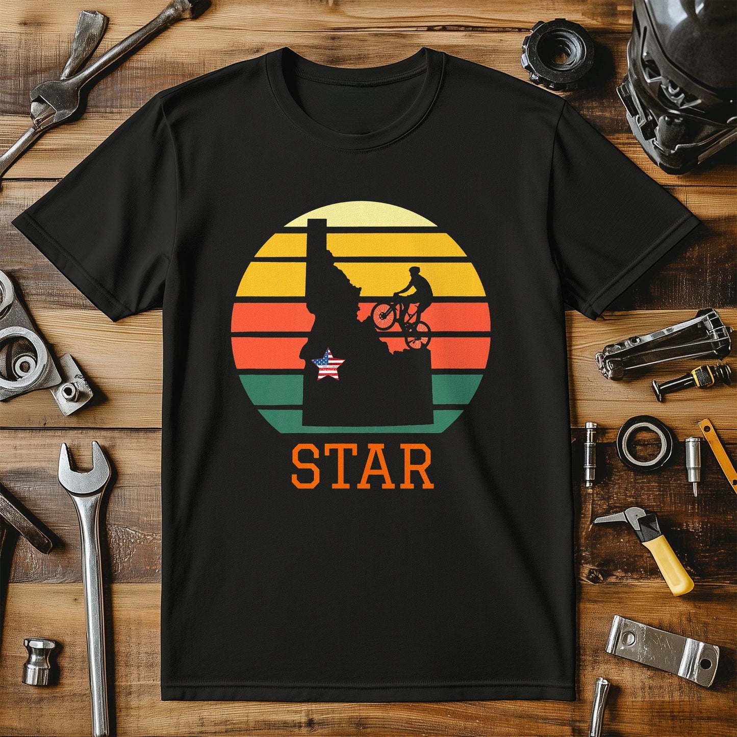 Cycling T-shirt Funny Idaho