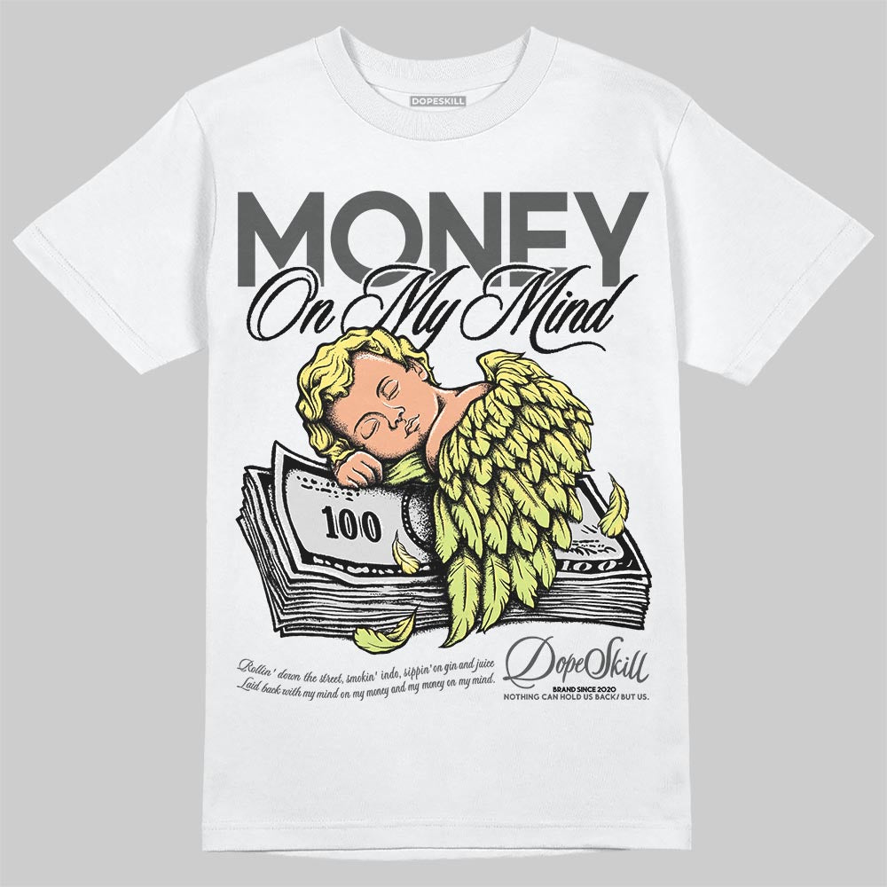 Light Lemon Twist 4s DopeSkill T-Shirt MOMM Graphic
