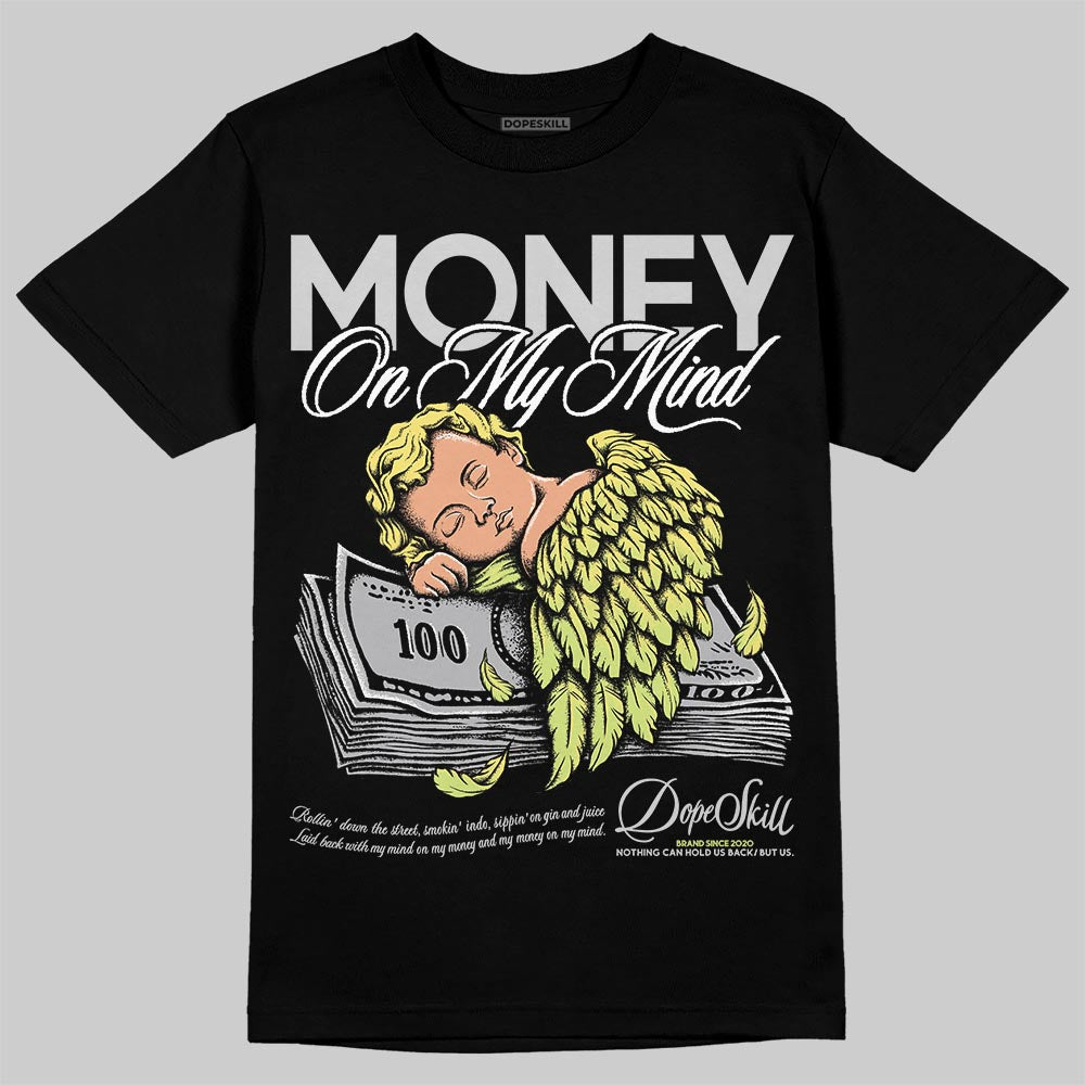 Light Lemon Twist 4s DopeSkill T-Shirt MOMM Graphic