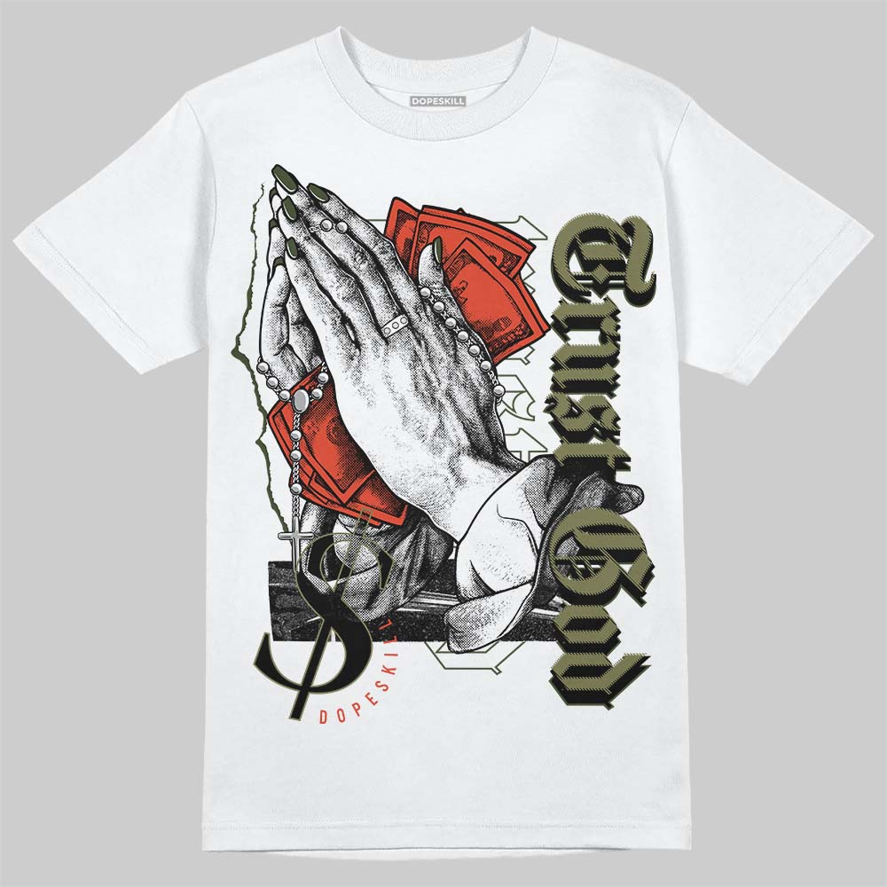 Olive Collection DopeSkill T-Shirt Trust God Graphic