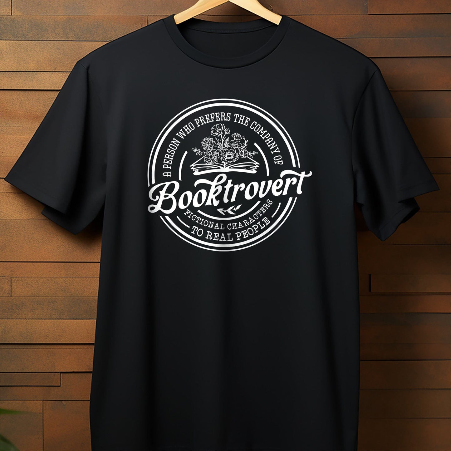 Booktrovert Round T-shirt