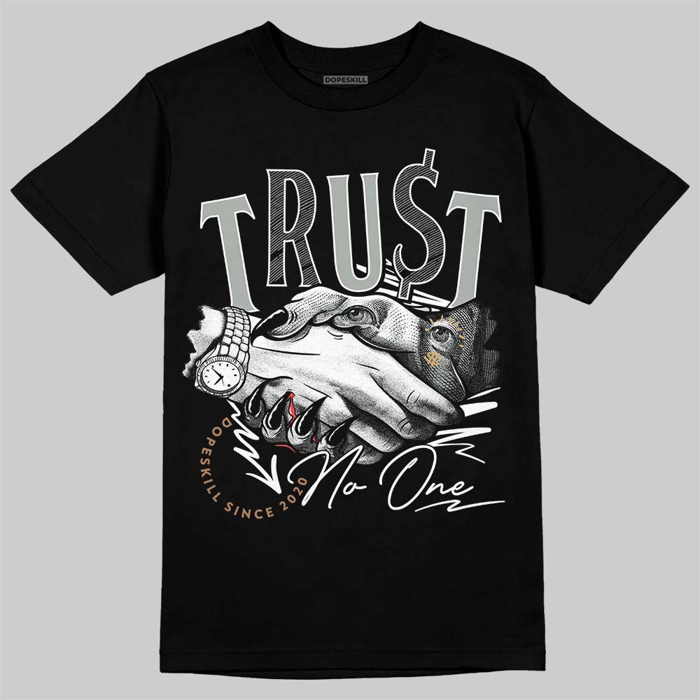 1906R ‚ÄòWhite Gold‚Äô DopeSkill T-Shirt Trust No One Graphic