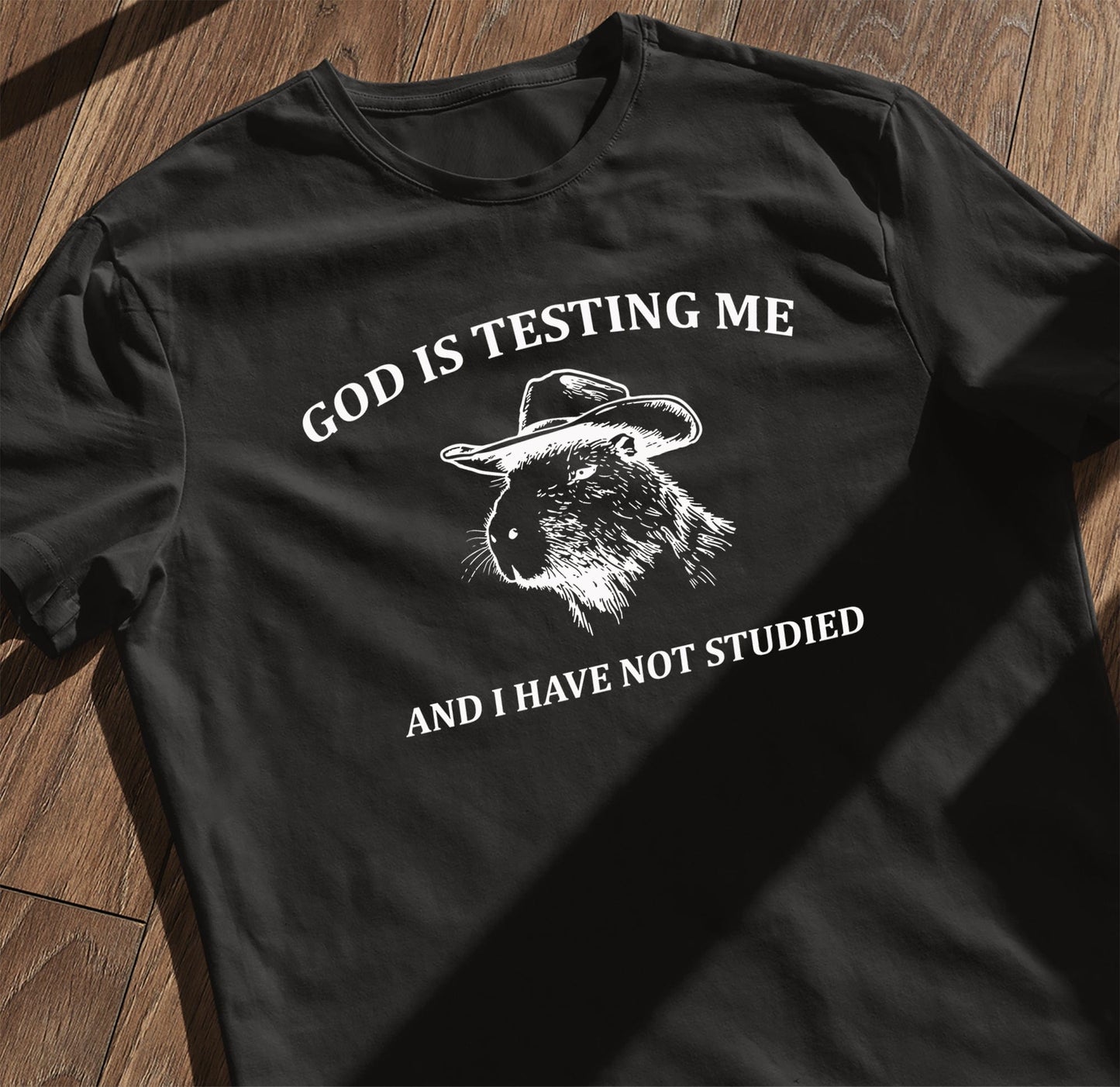 God is Testing Me Capa T-shirt