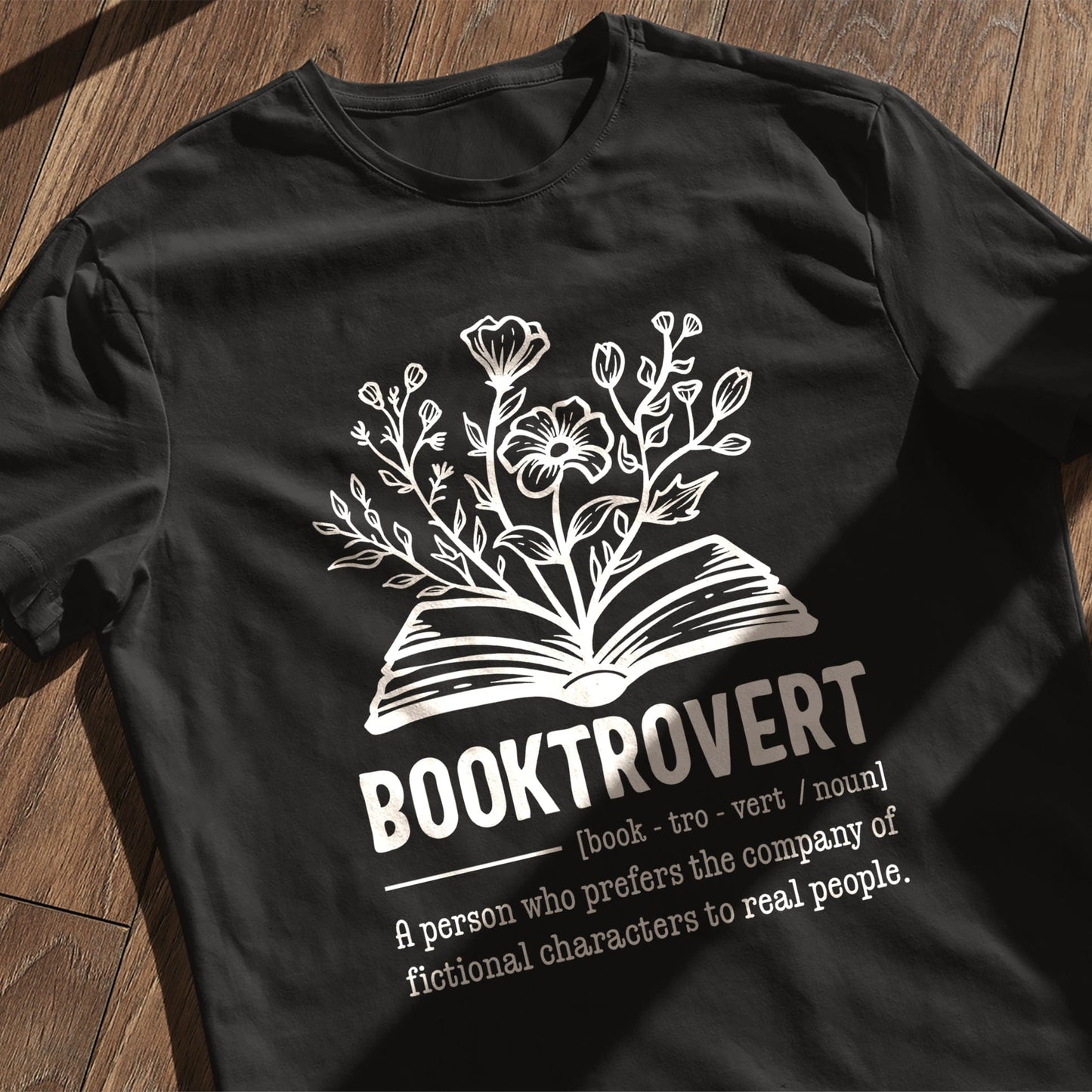 Booktrovert T-shirt
