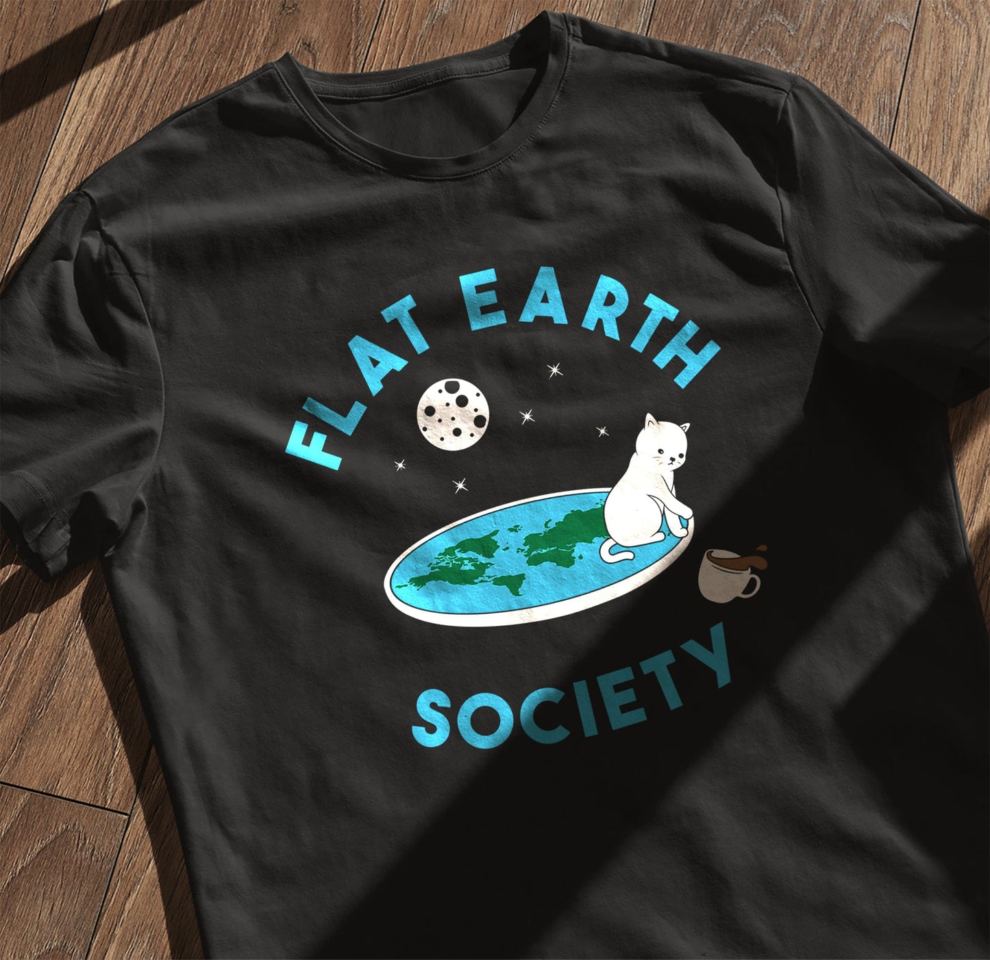Flat Earth Cat t-shirt - Pawsitively