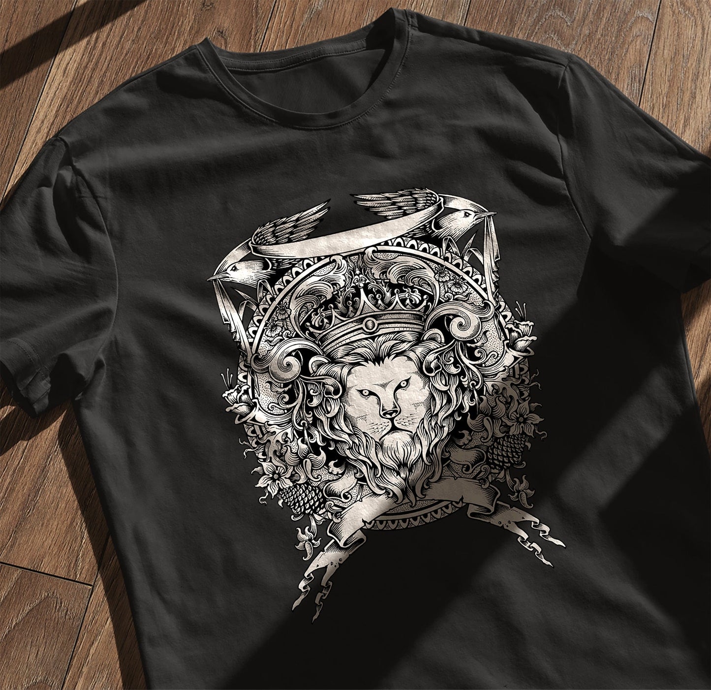 Lion Crest T-shirt