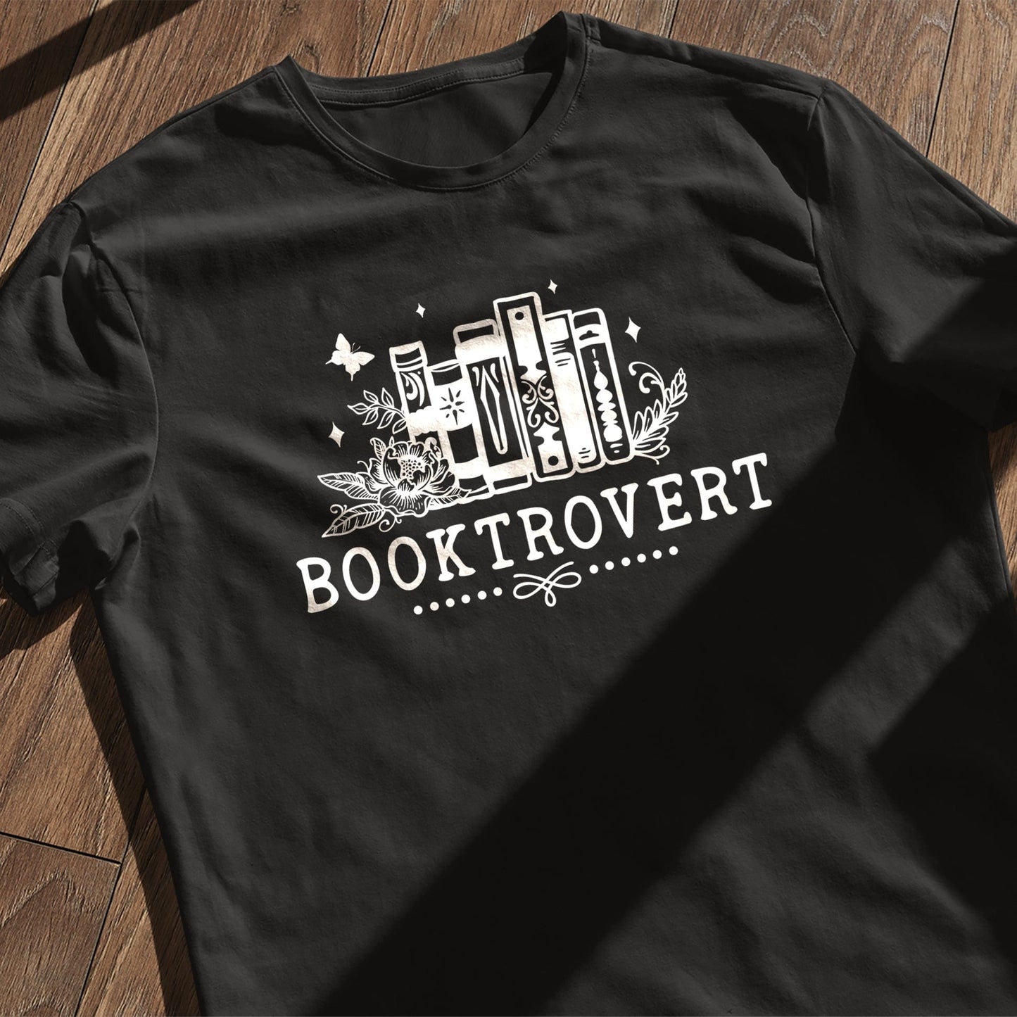 Booktrovert 3 T-Shirt