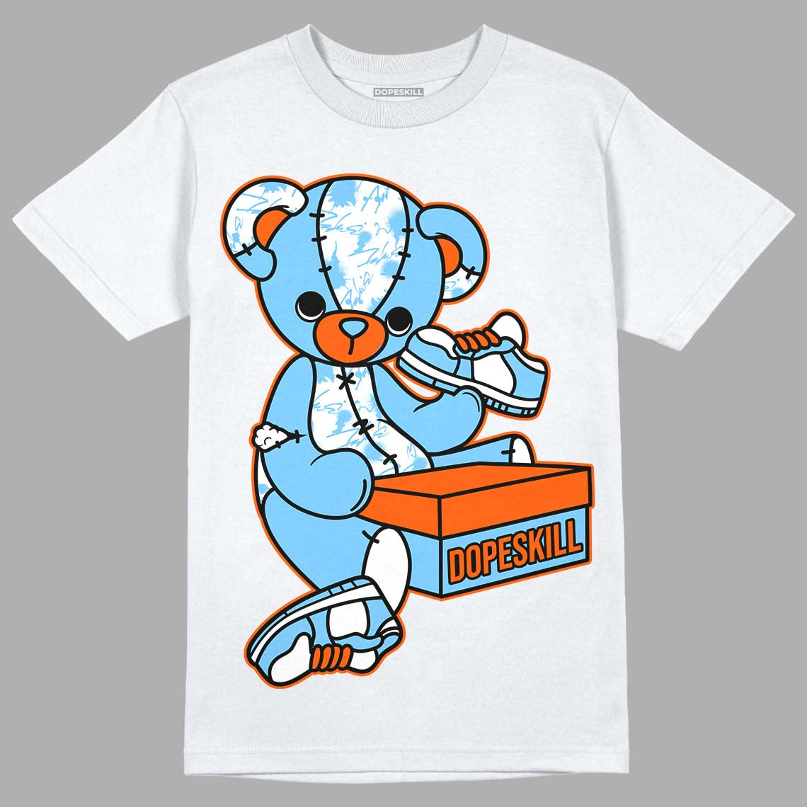 Dunk Low Futura University Blue DopeSkill T-Shirt Sneakerhead BEAR Graphic
