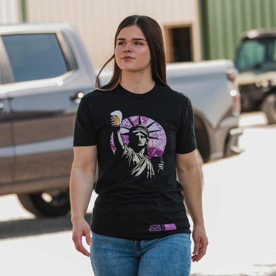 Women's Toast To Freedom Boyfriend Fit T-Shirt - Realtree Extreme¬Æ