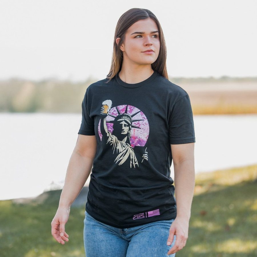 Women's Toast To Freedom Boyfriend Fit T-Shirt - Realtree Extreme¬Æ