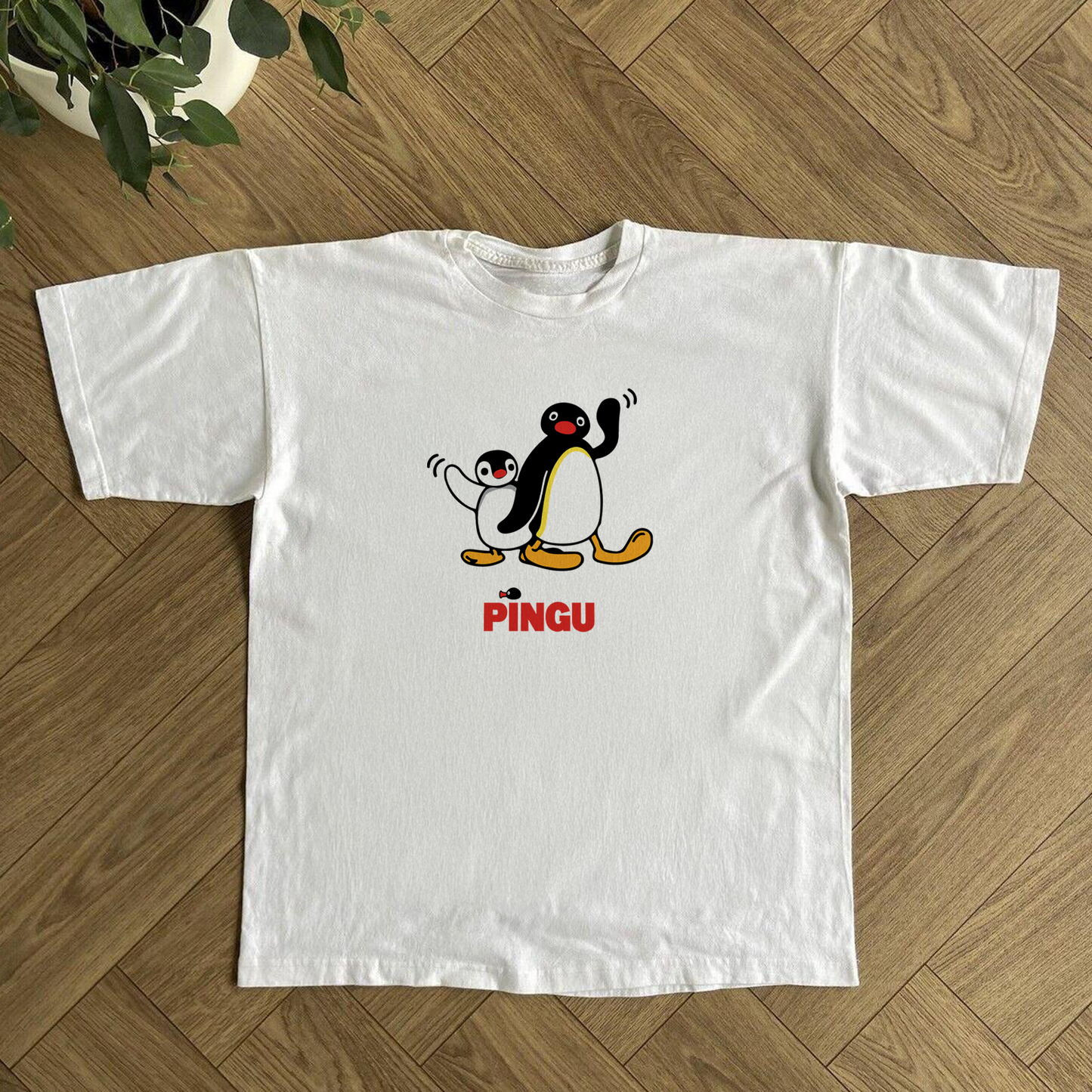 EXCELLENT 2006 JAPANESE 'PINGU' WHITE T-SHIRT