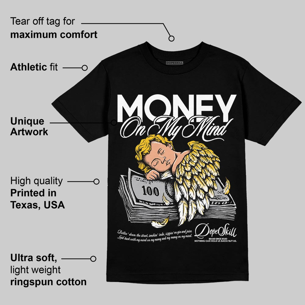 Foamposite One ‚ÄúTriple White‚Äù DopeSkill T-Shirt MOMM Graphic
